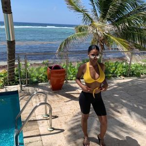 Meet your Posher, Nadijah